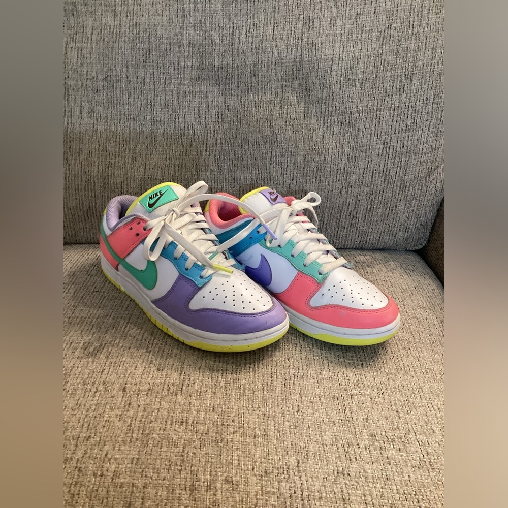 Women’s Nike Low Dunk Easter Edition-size 7